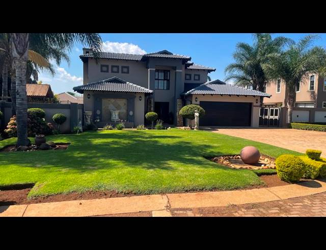 5 BEDROOM HOUSE FOR SALE IN STONERIDGE